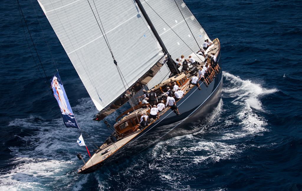 Yacht LIONHEART, Claasen Jachtbouw CHARTERWORLD Luxury Superyacht